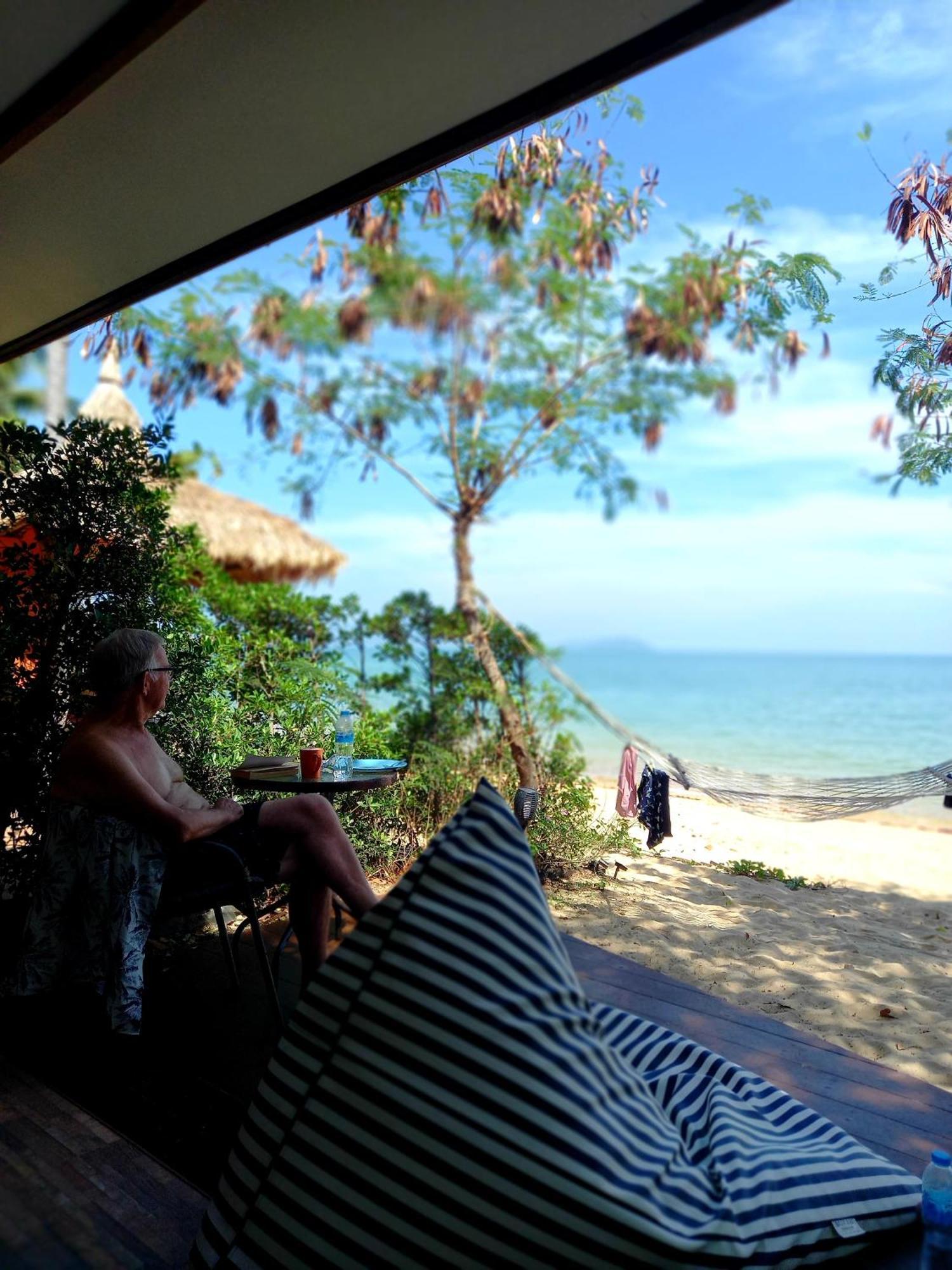 Sabai Sabai Beach Bungalows Koh Phayam Habitación foto