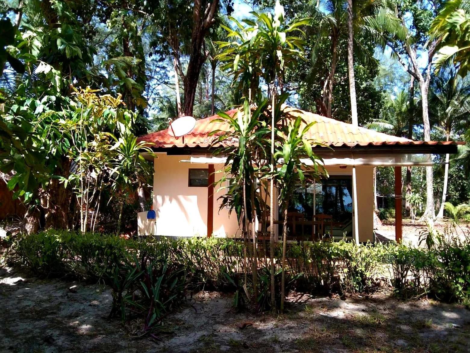 Sabai Sabai Beach Bungalows Koh Phayam Habitación foto
