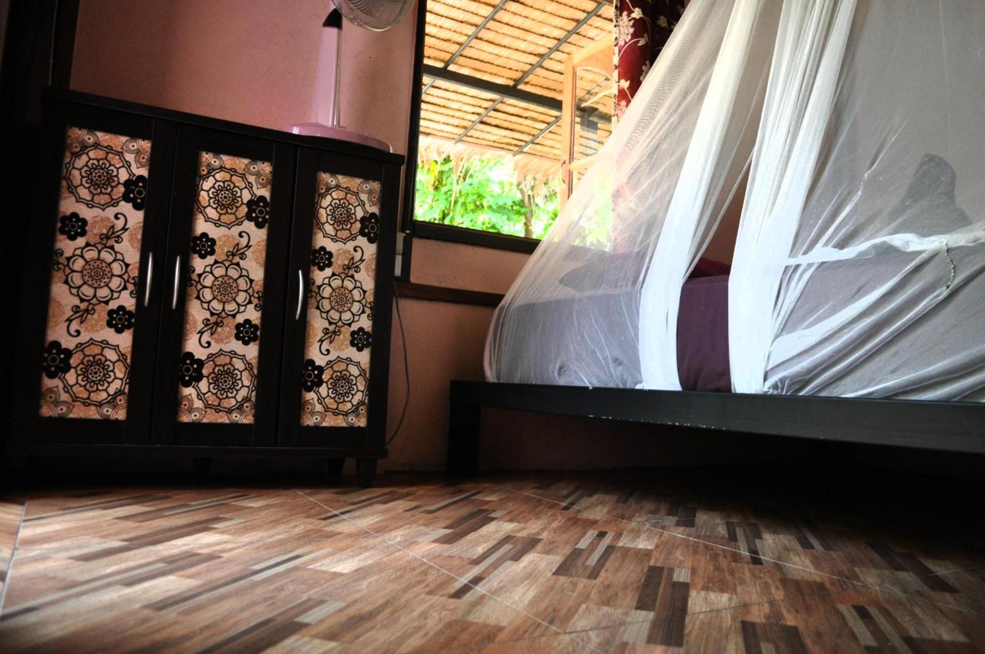 Sabai Sabai Beach Bungalows Koh Phayam Habitación foto
